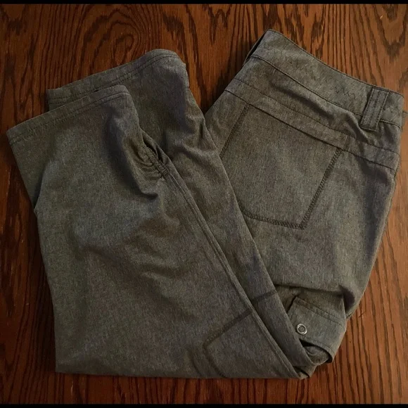 Windriver Outfitting Co. Capris - Picture 3 of 9